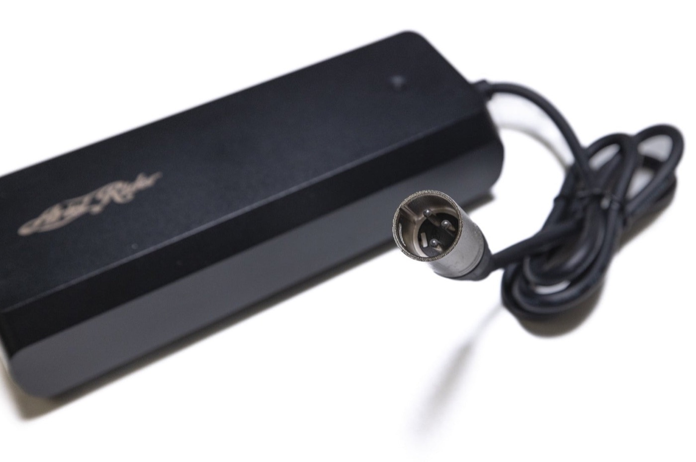 Charger - 52V4A XLR - Grizzly Gen 2 Rear Battery