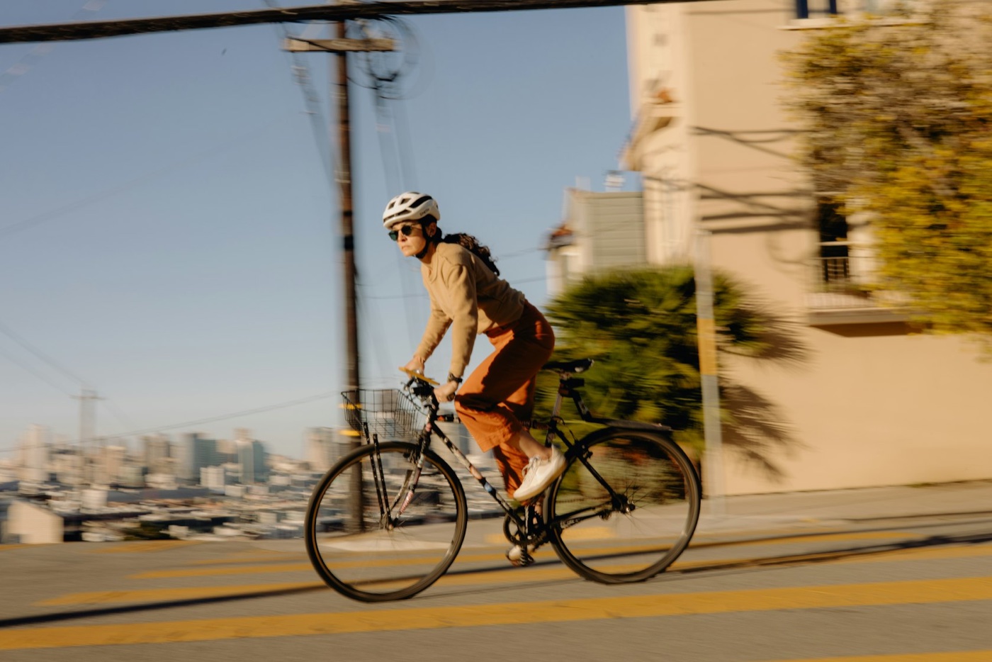Peak Design Out Front V2 in use on a ride