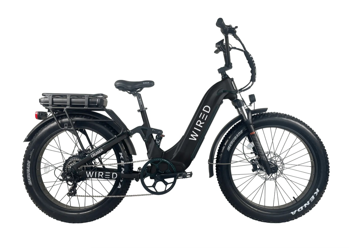 Wired Cruiser in Black