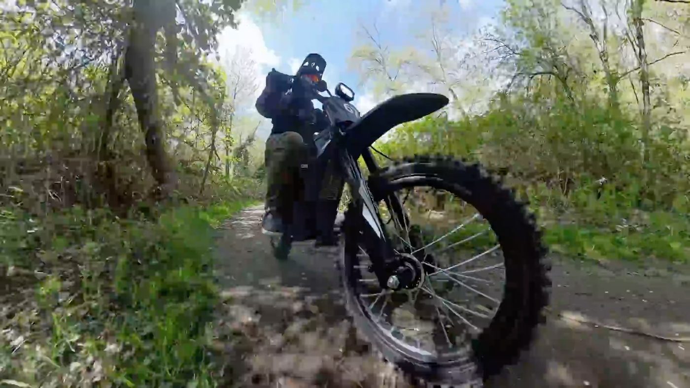 Yozma IN 10 Pro on a wooded singletrack trail