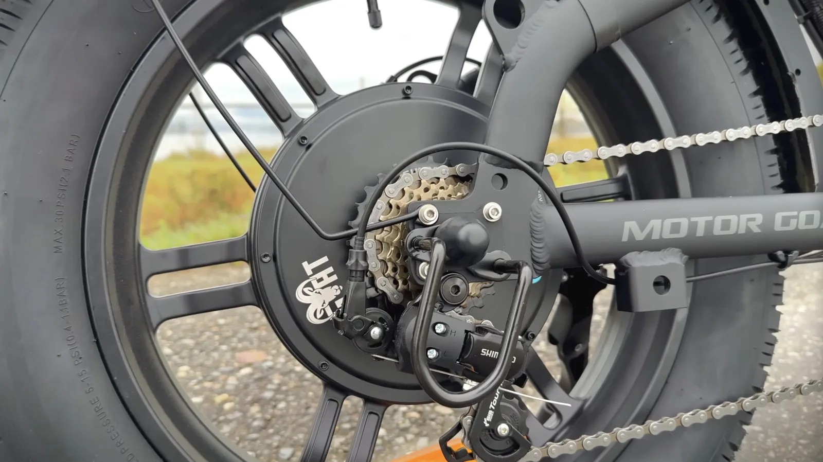 Rear hub motor and cassette