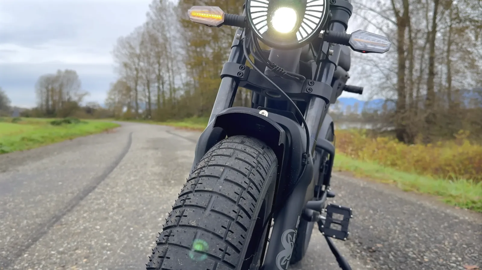 Front fender and fat tire