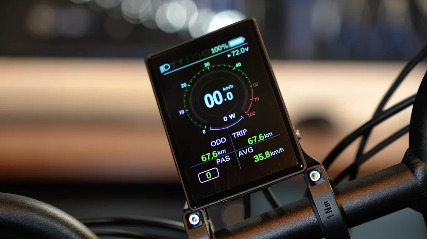 Motor Goat V3 2.8-inch color LCD display showing speed, watts, battery and PAS